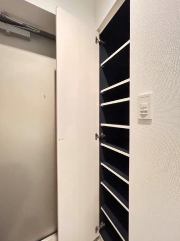 プライマル下北沢代田の玄関