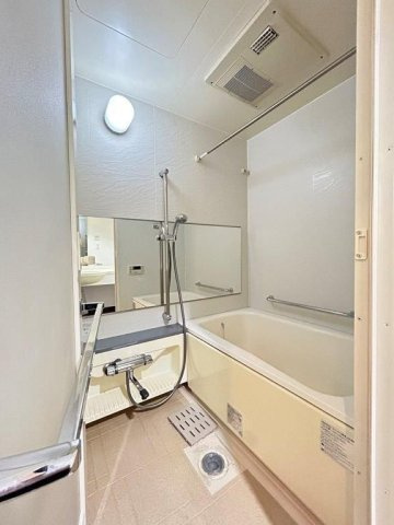 プライマル下北沢代田の浴室