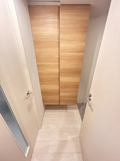 【玄関】 | M-chris | 天満橋クリスビル