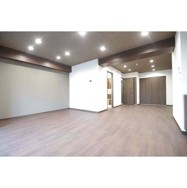 レジデンス1870の内装|明るい室内です