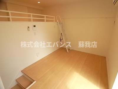 【寝室】 | アンビエンテ千葉EAST館 | 落ち着いて過ごせるお部屋なので、寝室にいかがでしょうか