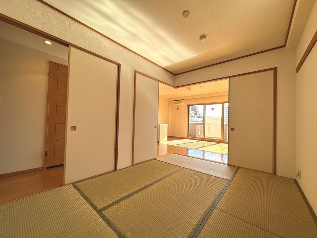 ドミールタケダ・船戸町の居間・リビング