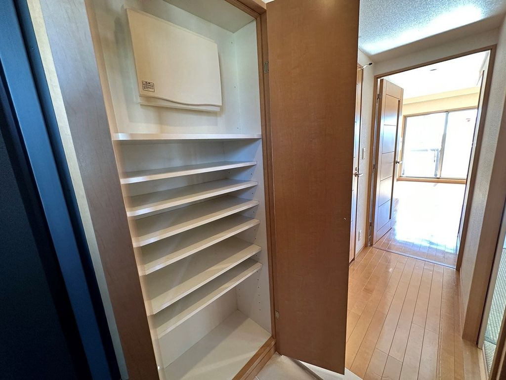 ドミールタケダ・船戸町の収納