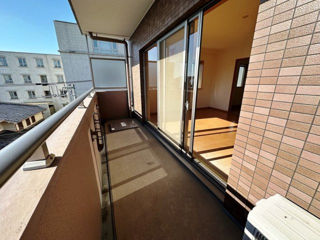 ドミールタケダ・船戸町のバルコニー