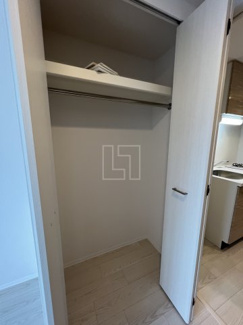 【収納】 | エスリードレジデンス本町パークフロント | エスリードレジデンス本町パークフロント　クローゼット