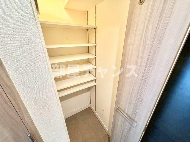 名古屋市中区栄５丁目の賃貸マンションの収納