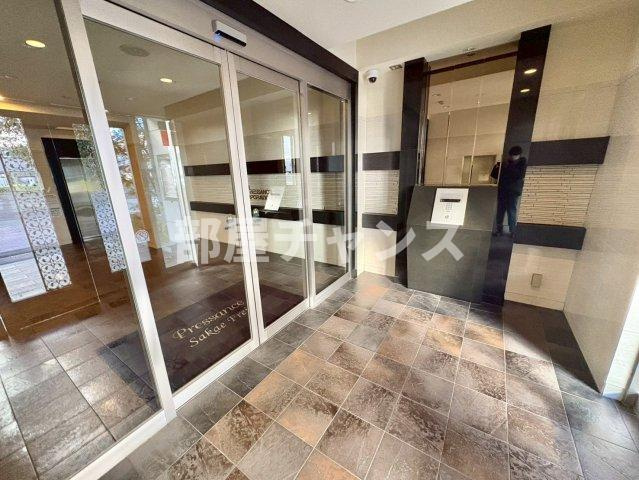 名古屋市中区栄５丁目の賃貸マンションのエントランス