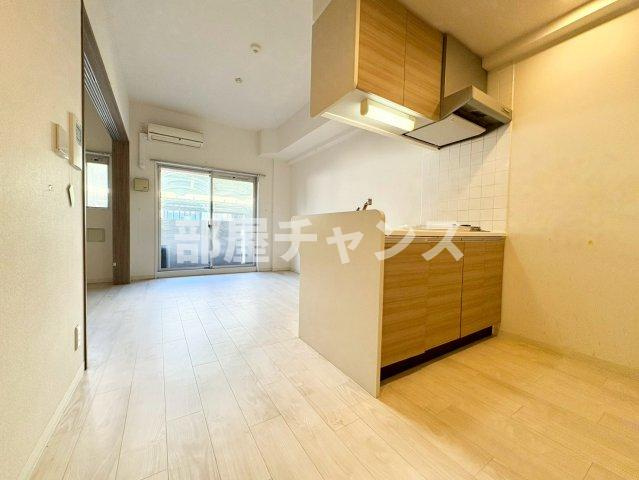 名古屋市中区栄５丁目の賃貸マンションの居間・リビング