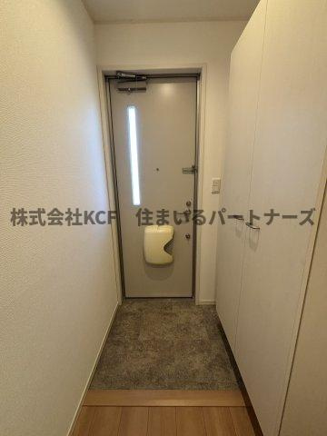 アザレア梅満の玄関