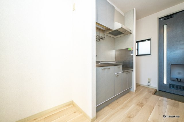 ソフィア　Aのキッチン|写真は同じ建物内の別のお部屋のものです。参考にご覧下さい。