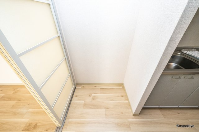 ソフィア　Aのキッチン|写真は同じ建物内の別のお部屋のものです。参考にご覧下さい。