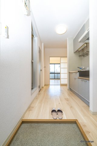 ソフィア　Aの玄関|写真は同じ建物内の別のお部屋のものです。参考にご覧下さい。