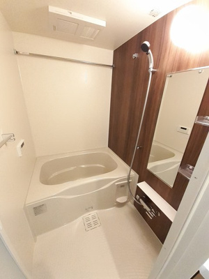 【浴室】 | オリヴィエ