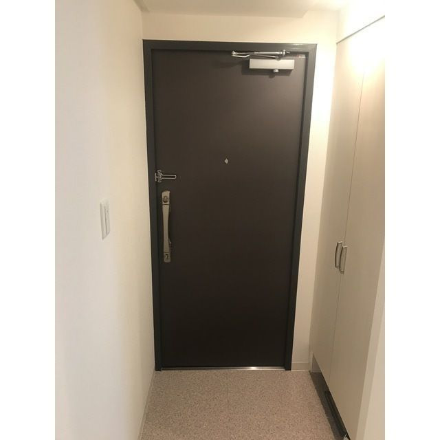 イーストヴィラ梅田の玄関