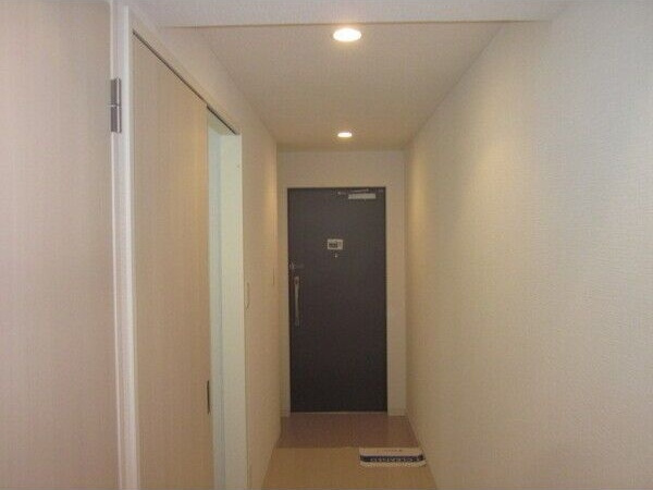 イーストヴィラ梅田の玄関