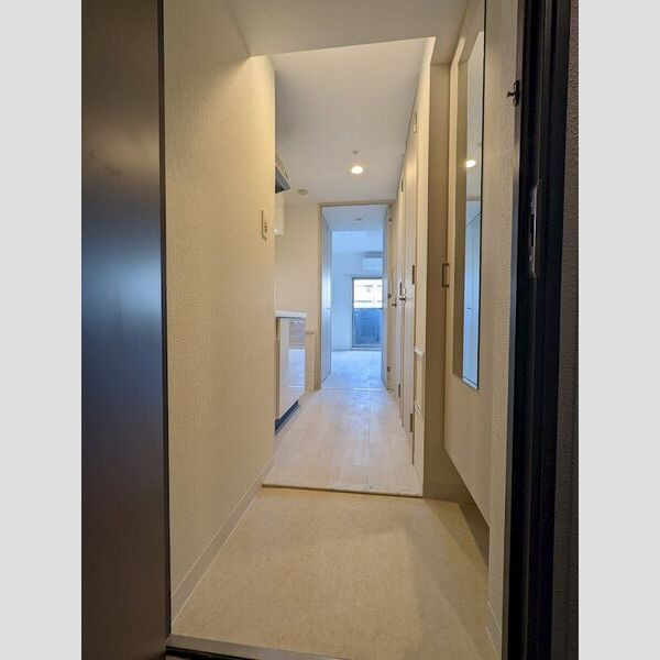 エスリード大阪城EASTの玄関