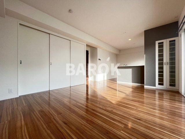 福岡市早良区曙１丁目の賃貸マンションの居間・リビング