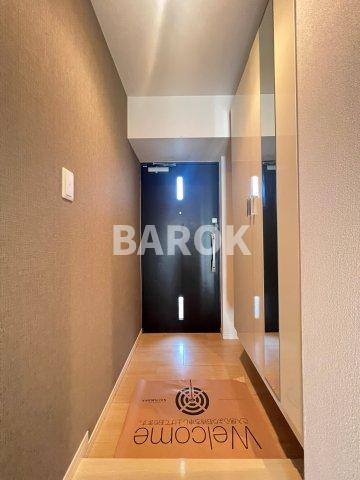 福岡市早良区曙１丁目の賃貸マンションの玄関