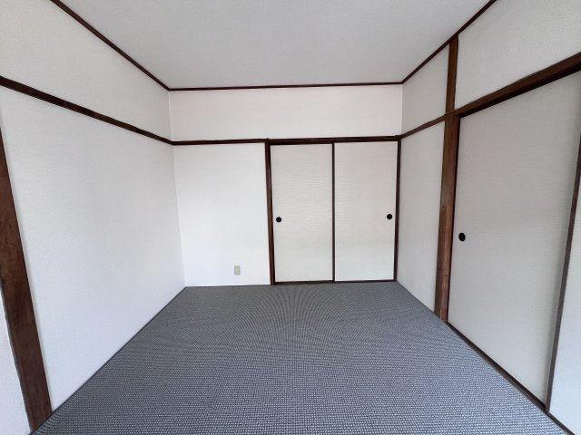 グリーンマンションⅠの和室