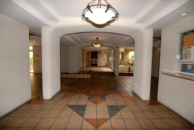 ワコーレアーバンフラッツ三宮東のロビー