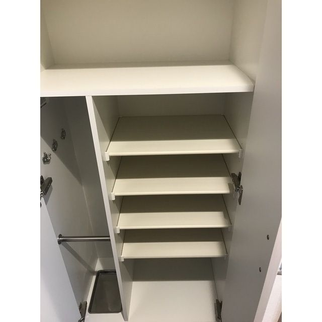 プレサンスブルーム東三国の収納