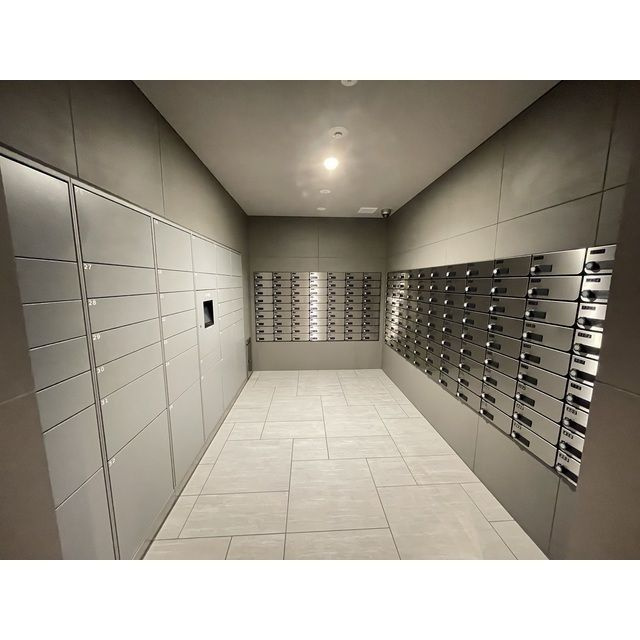 プレサンスブルーム東三国のロビー