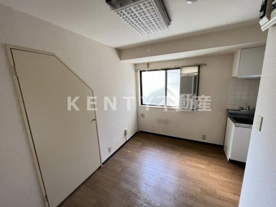 【寝室】 | スカイハイツ | 寝室です