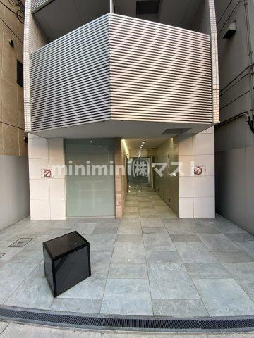大阪市西区北堀江１丁目の賃貸マンションのエントランス