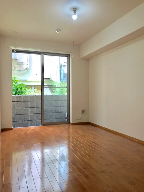 ヴィルヌーヴ阿佐ヶ谷の内装|★8帖洋室★