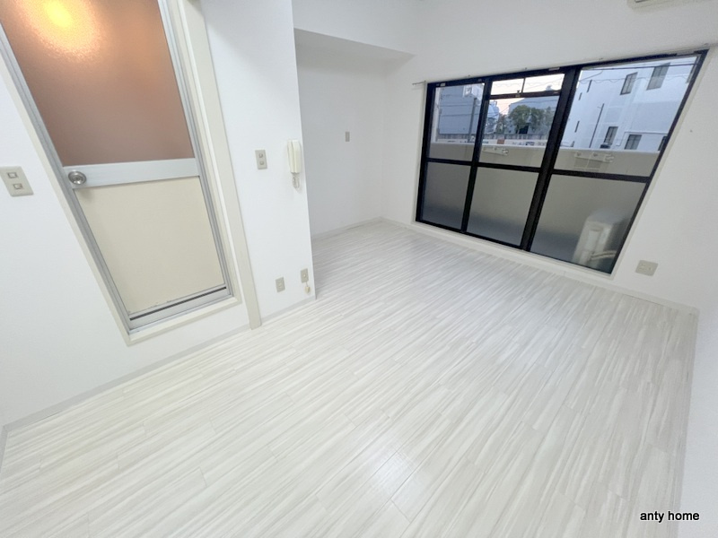 ディアコート　仲介手数料無料の居間・リビング