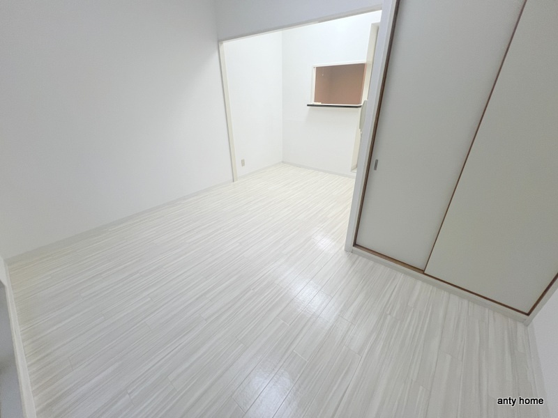 ディアコート　仲介手数料無料の居間・リビング