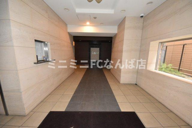 プレサンス堺筋本町フィリアのエントランス