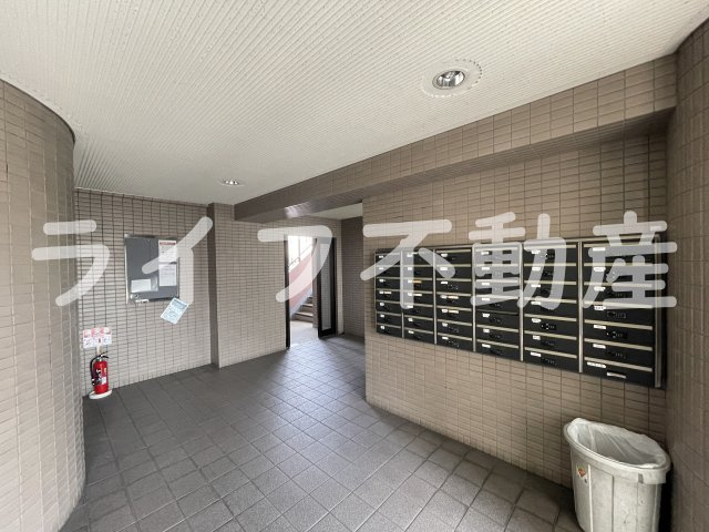 イーストヒル長田のロビー|建物の内部です