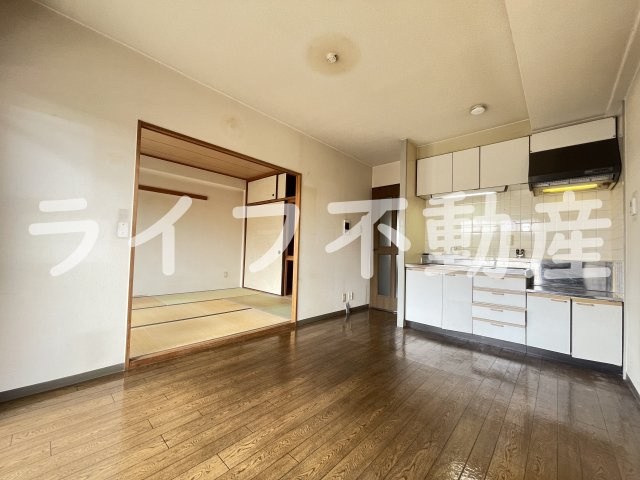 イーストヒル長田の居間・リビング|居間です