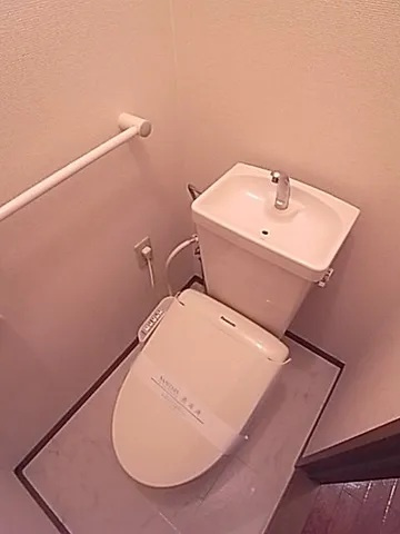 プレステージ芦屋A棟のトイレ