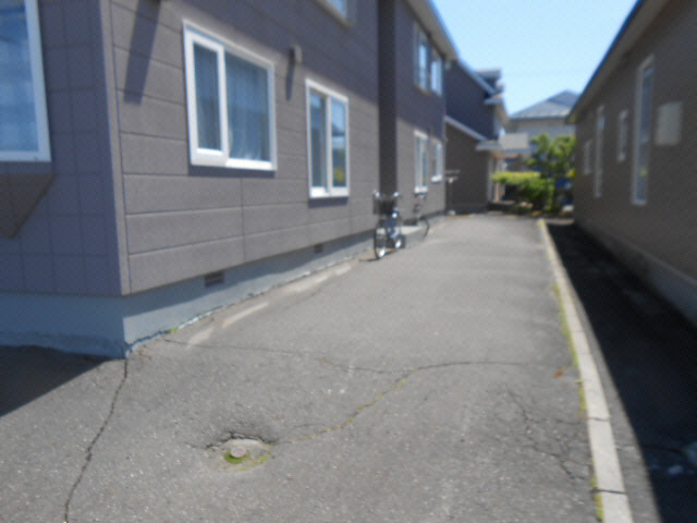 インペリアル芦野Ⅱの駐車場