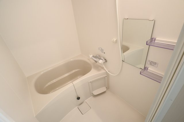 ジーメゾン生駒プレシールの浴室