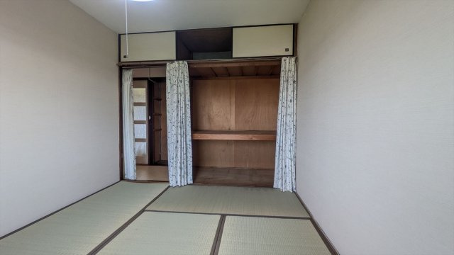 田園ハイツ川越2号棟の収納