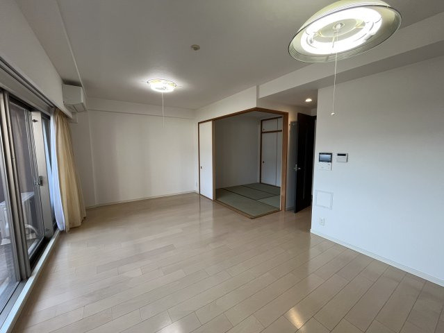 BERISTA(ベリスタ)京都山科の居間・リビング