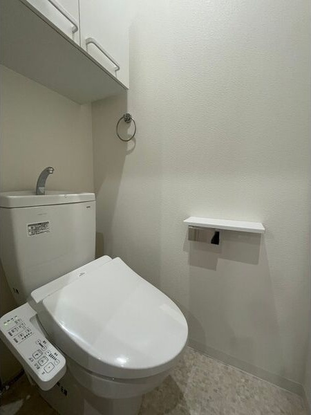 長尾家具町ガレージハウスのトイレ