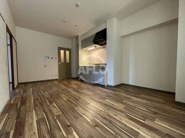 シャトー弁天弐番館（波除小学校区）の居間・リビング|シャトー弁天弐番館　リビング