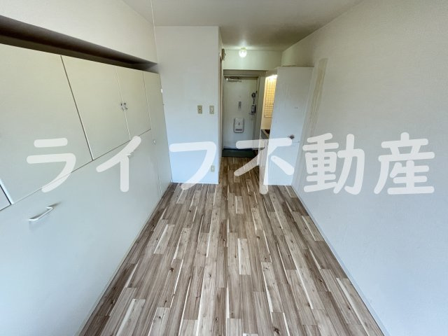 メゾン若江の居間・リビング|おしゃれな居間です