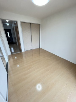 【洋室】 | ハイツ旗ヶ崎21