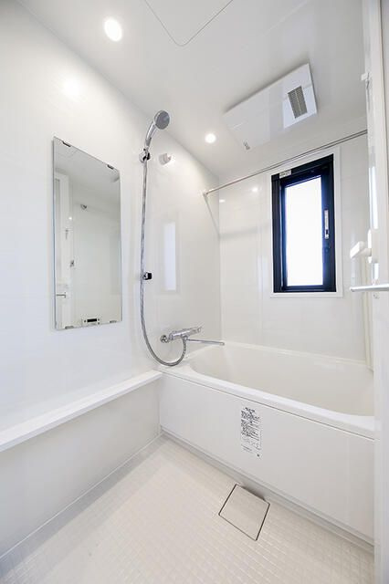 ライオンズフォーシア清澄白河の浴室