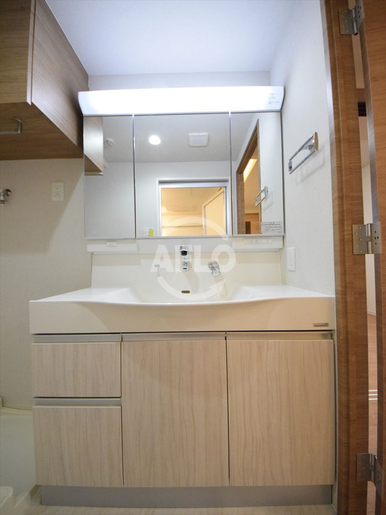 Lavart（ラベール）森ノ宮の独立洗面台|Lavart森ノ宮　独立洗面台