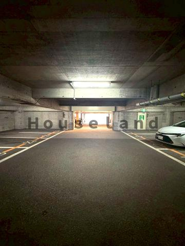 グランドハイツ太陽の駐車場