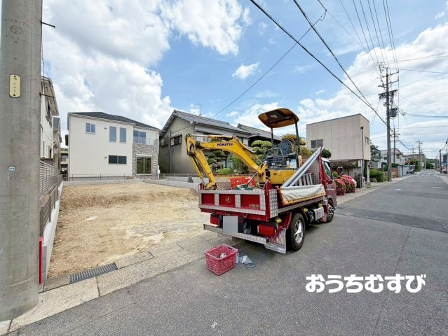 守山区茶臼前(全1棟)の前面道路含む現地写真