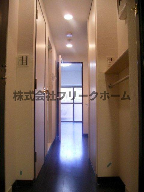 トーシンフェニックス吉祥寺クアトロの玄関