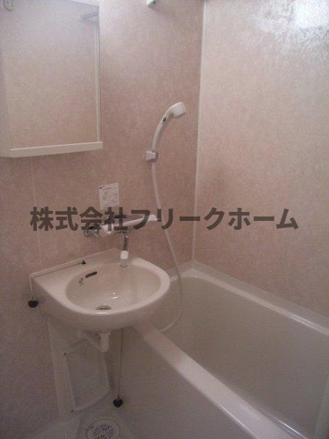 トーシンフェニックス吉祥寺クアトロの浴室