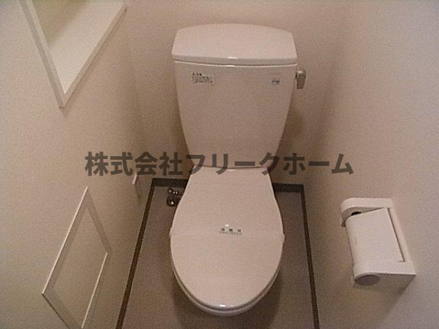 トーシンフェニックス吉祥寺クアトロのトイレ